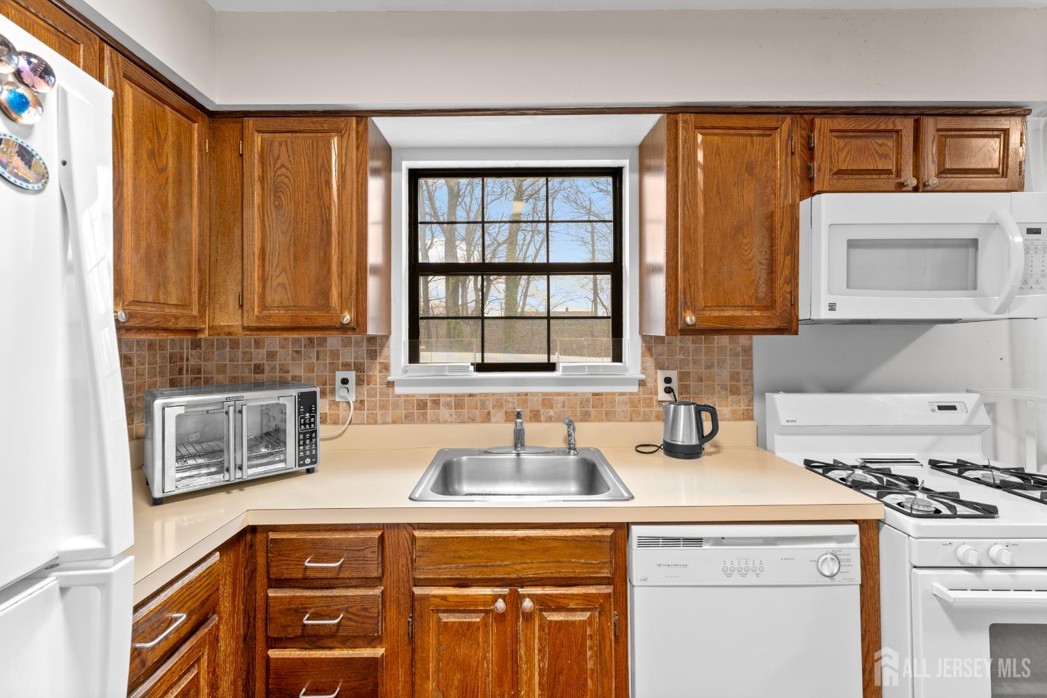 52 Westside Avenue, Avenel, NJ, 07001 image 17