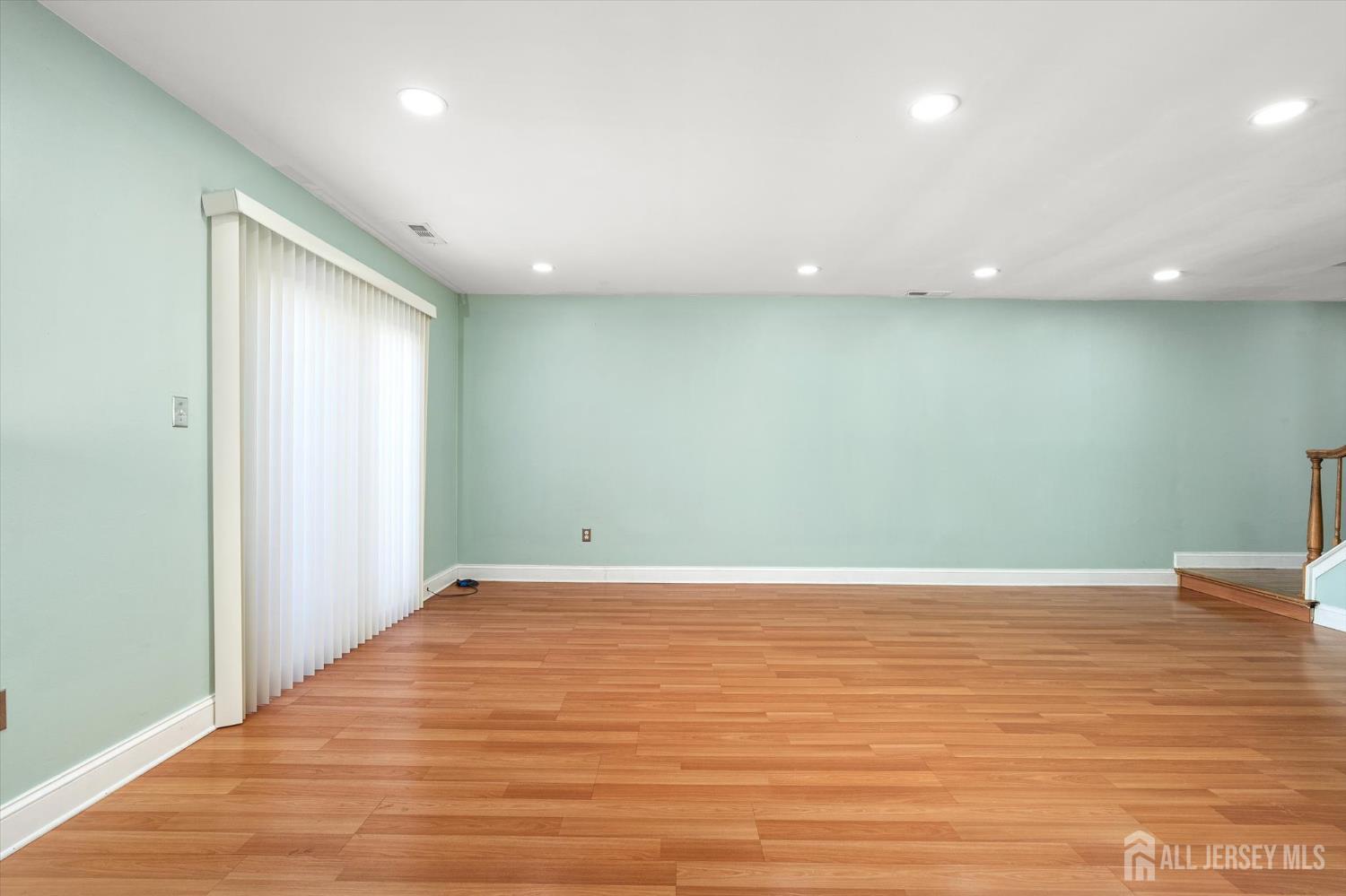 83 tennyson Drive Image 4