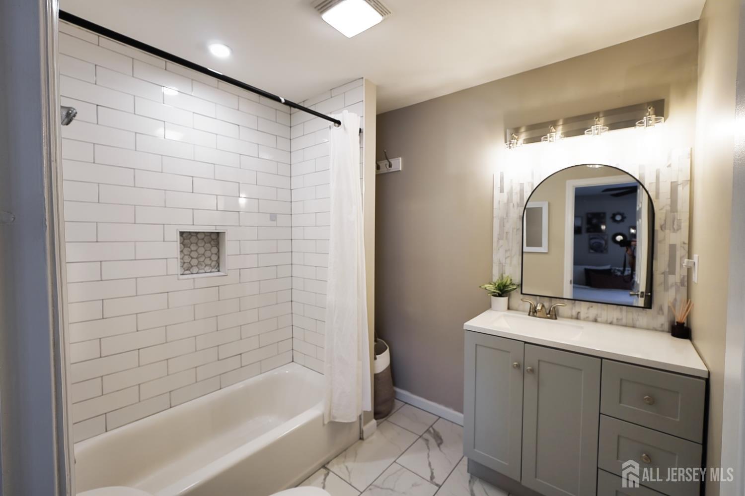 28 E Duchess Avenue, Middletown, NJ, 07748 image 9