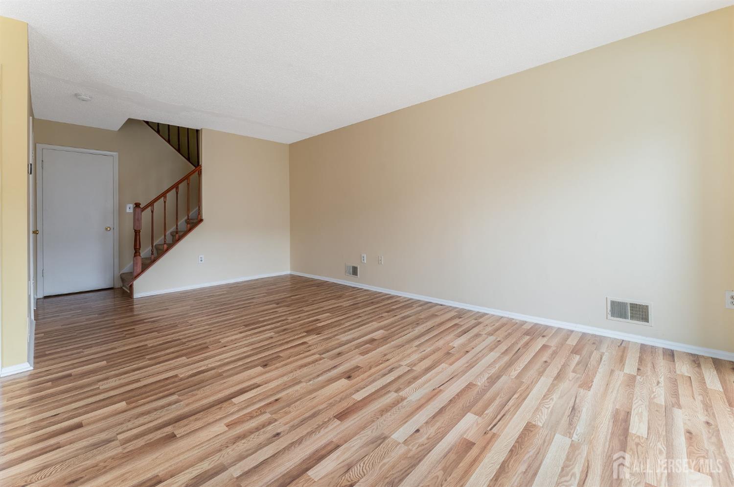 382 Hadleigh Lane, North Brunswick, NJ, 08902 image 9