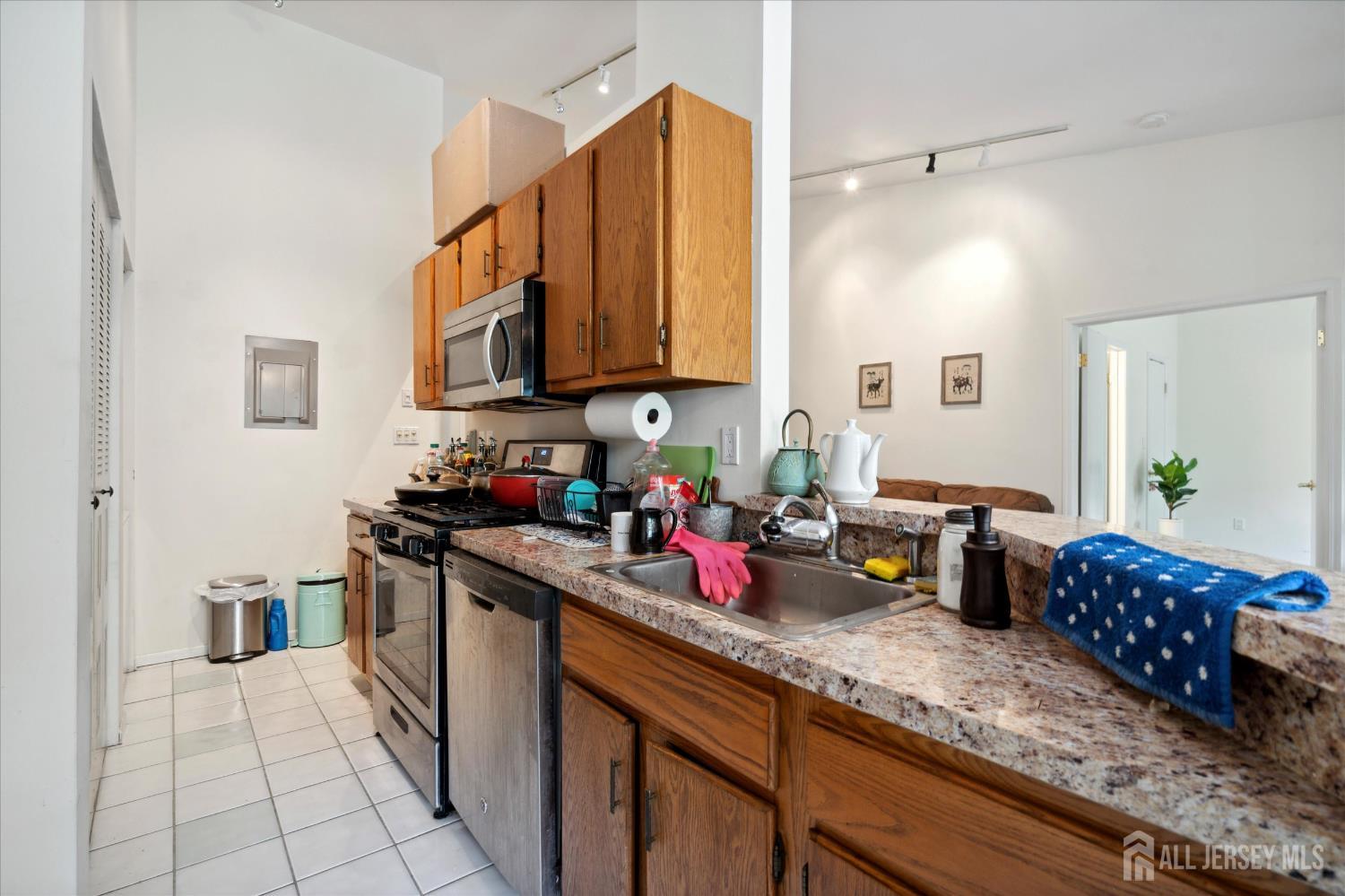 4073 Bayberry Court Image 5