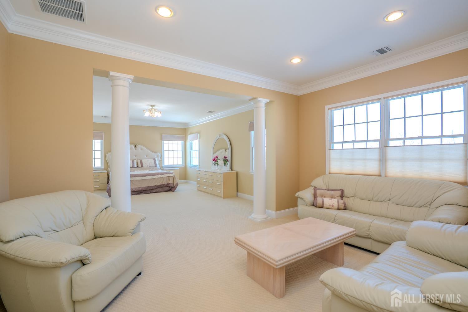 4 Heitz Lane, Hillsborough, NJ, 08844 image 46