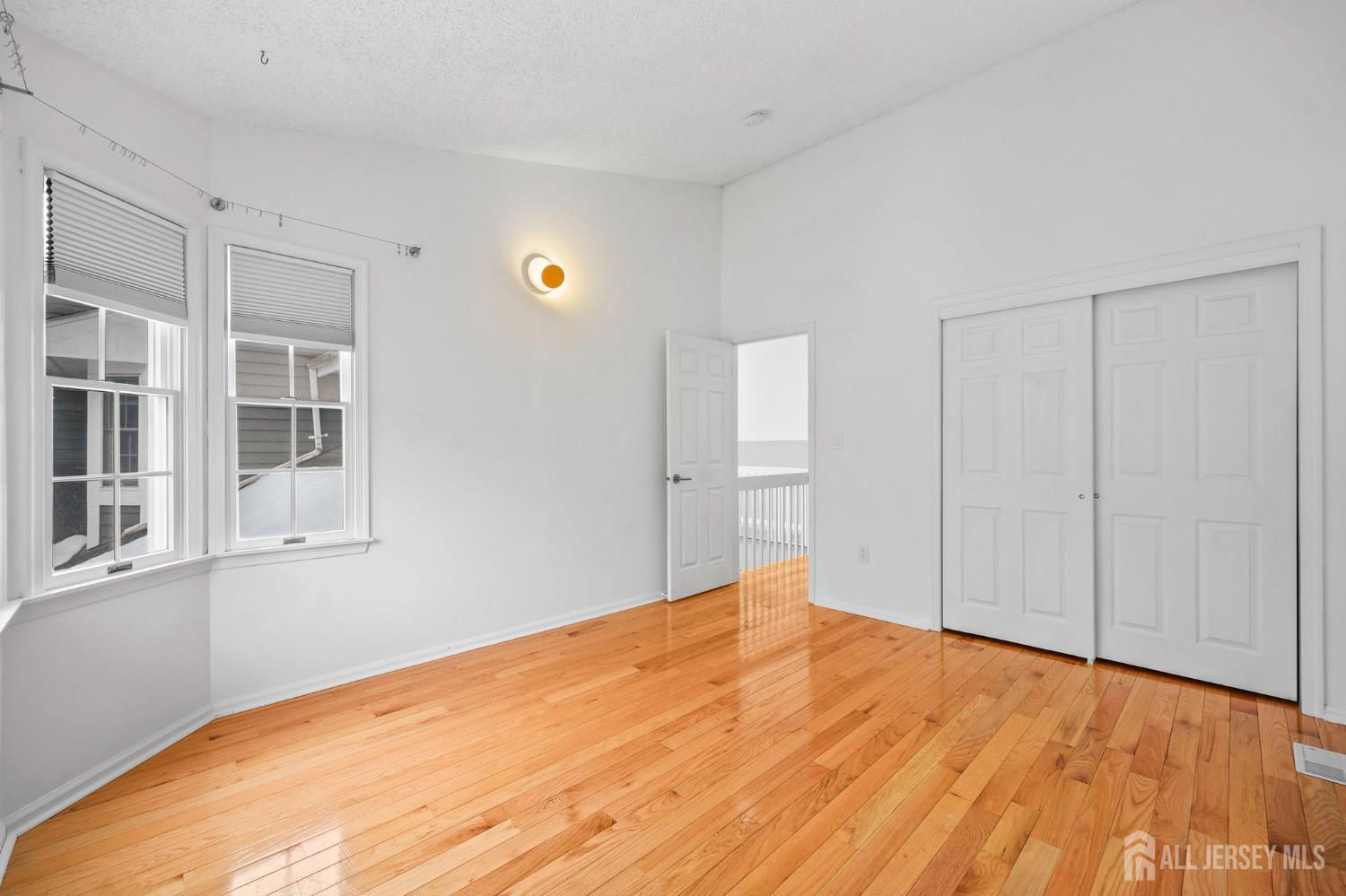 54 N Coriander Drive, South Brunswick, NJ, 08540 image 32