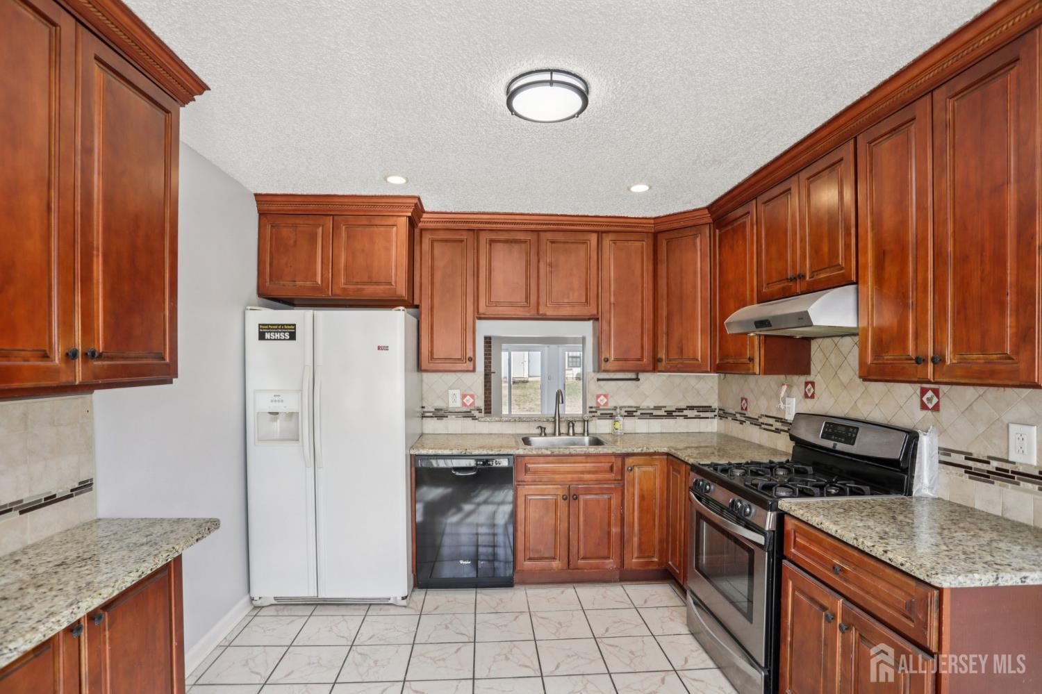 204 Hampshire Court, Piscataway, NJ, 08854 image 9