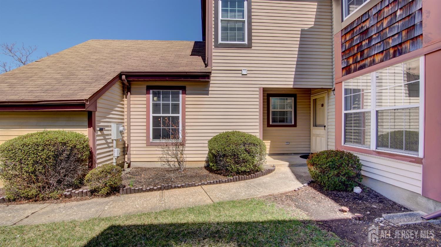 2 Hempstead Drive Image 2