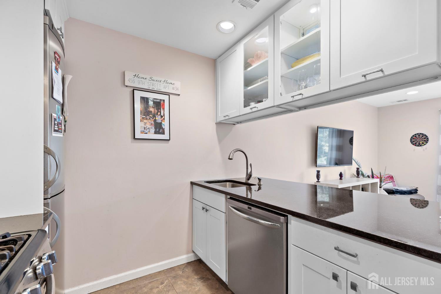 456 9th Street 34, Hoboken, NJ, 07030 image 9