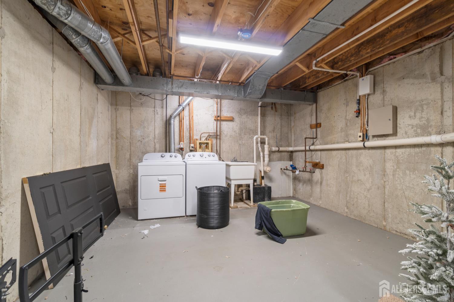 8 Pine Valley Lane, Monroe, NJ, 08831 image 35