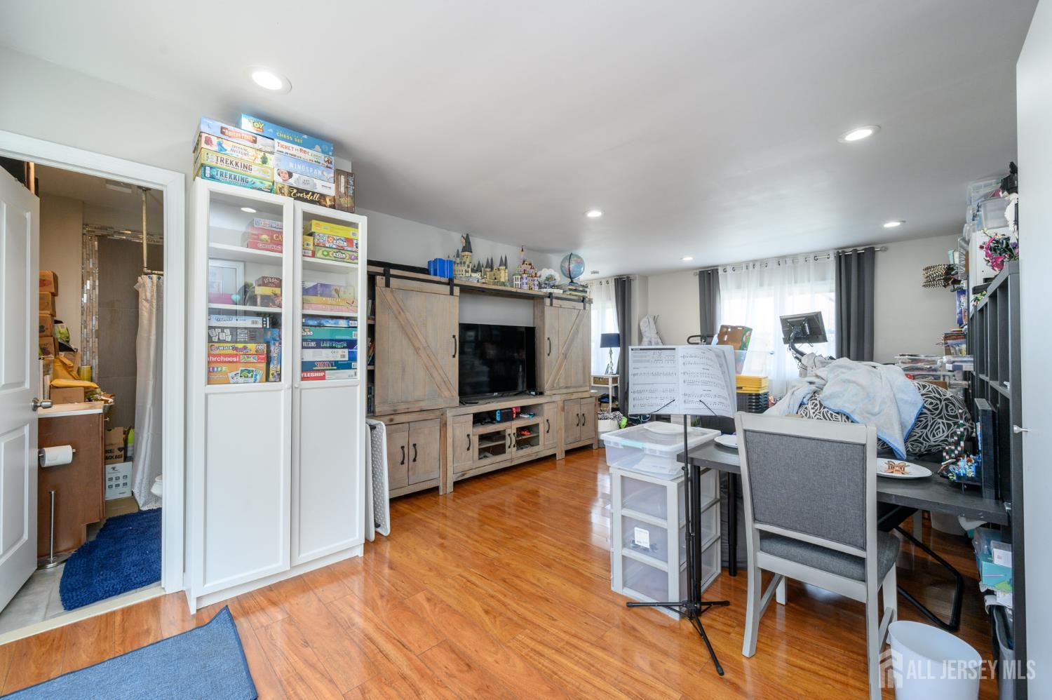 42 Sefton Circle, Piscataway, NJ, 08854 image 20