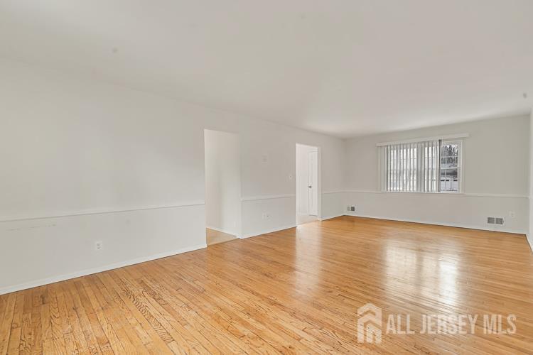 1040 Hillside Drive, North Brunswick, NJ, 08902 image 7