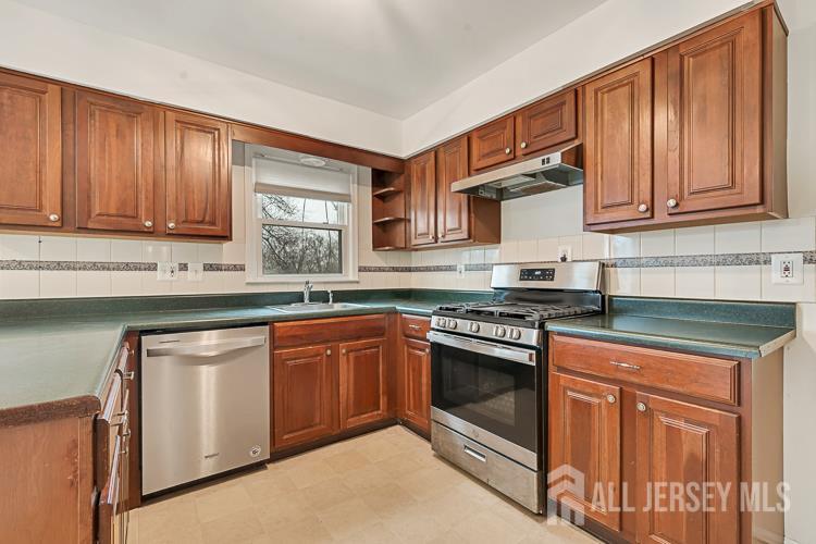 1040 Hillside Drive, North Brunswick, NJ, 08902 image 14