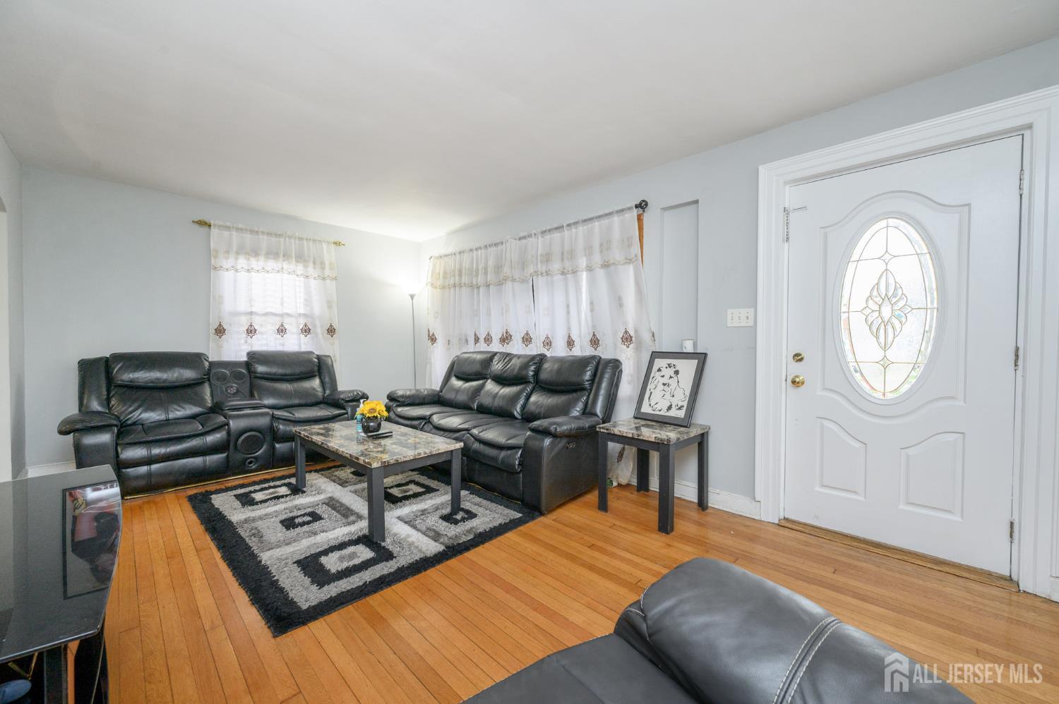 160 Carteret Avenue Image 4