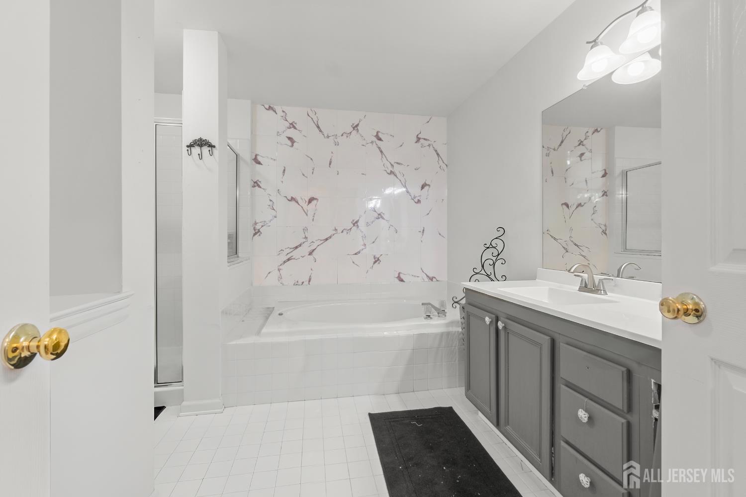 8 Pine Valley Lane, Monroe, NJ, 08831 image 24