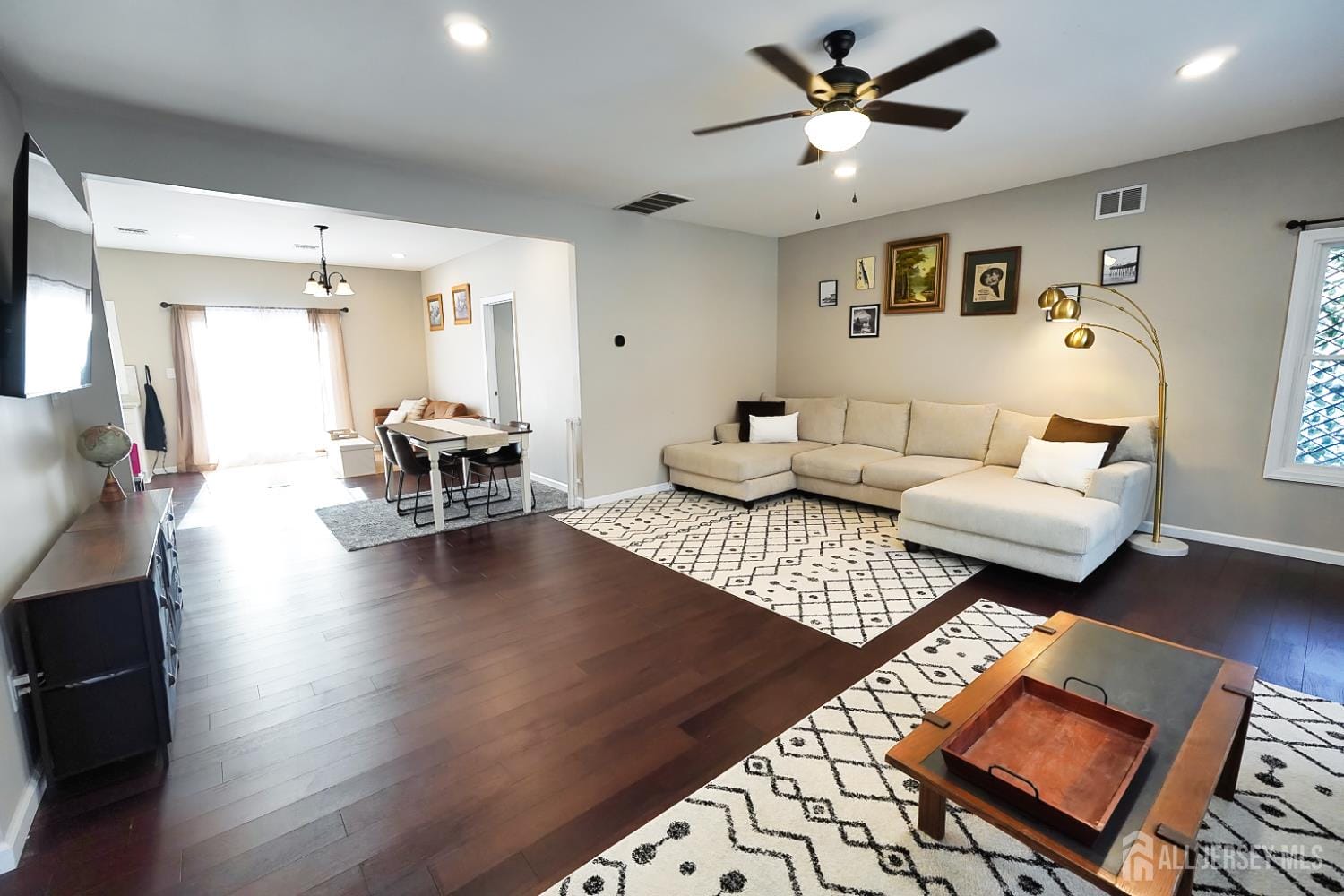 28 E Duchess Avenue Image 5