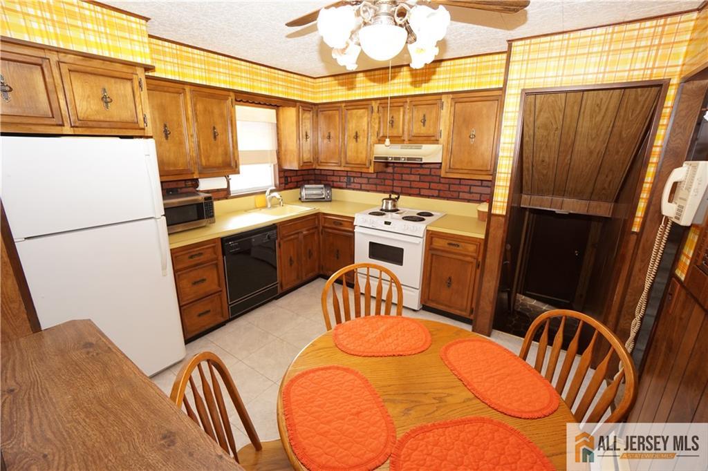 32 Predmore Avenue, Colonia, NJ, 07067 image 9