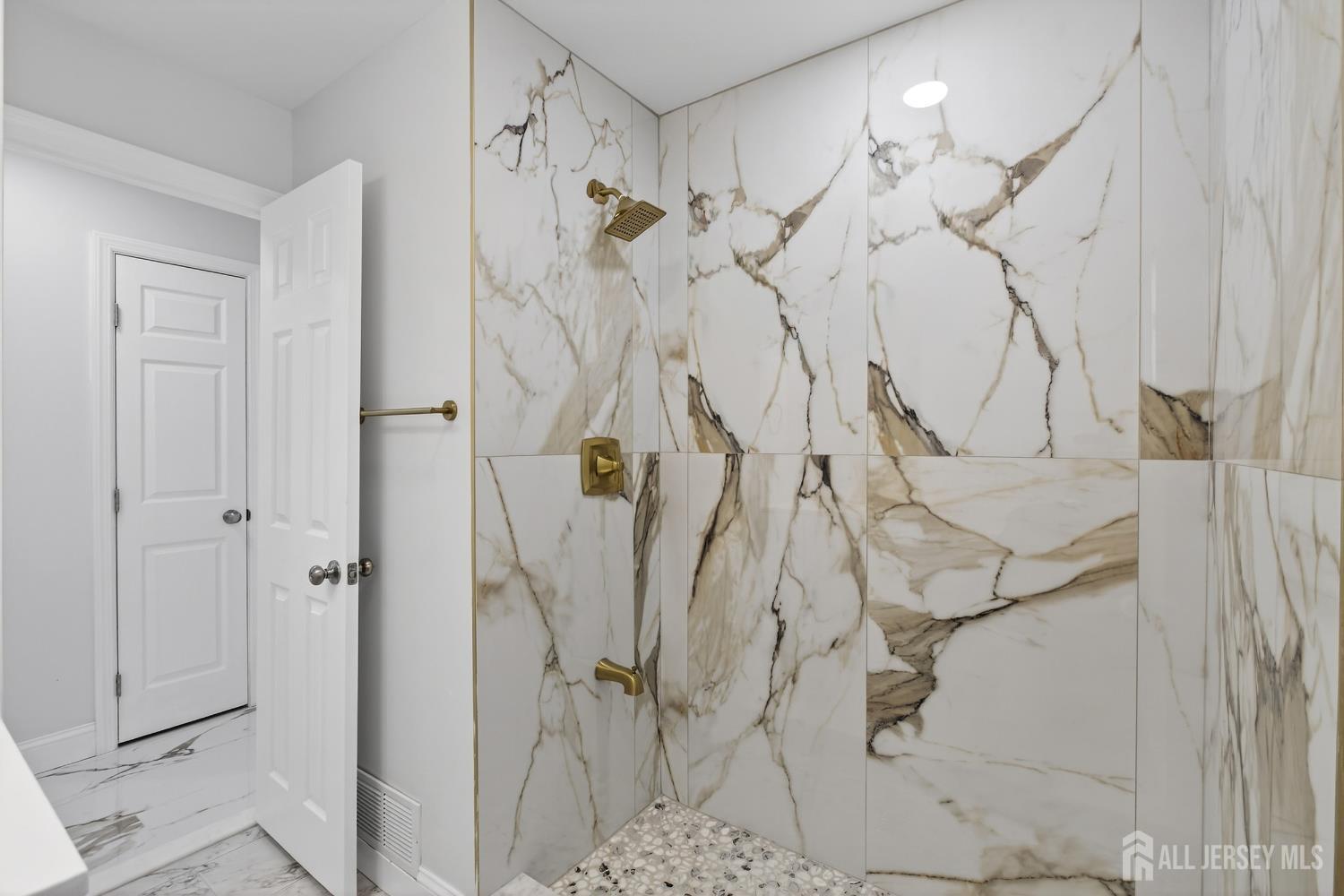 12 N Pennington Road, New Brunswick, NJ, 08901 image 21