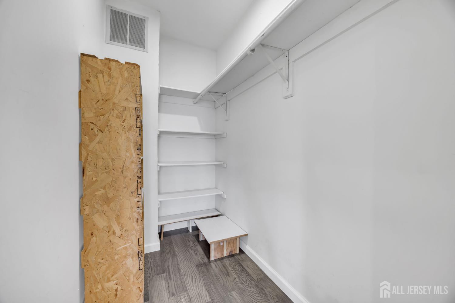 303 Michaels Court, Woodbridge Proper, NJ, 07095 image 19