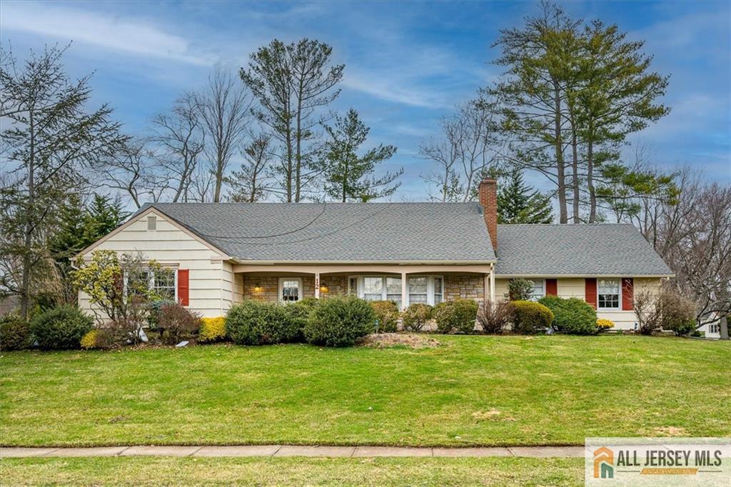 12 Lakeridge Drive Image 1