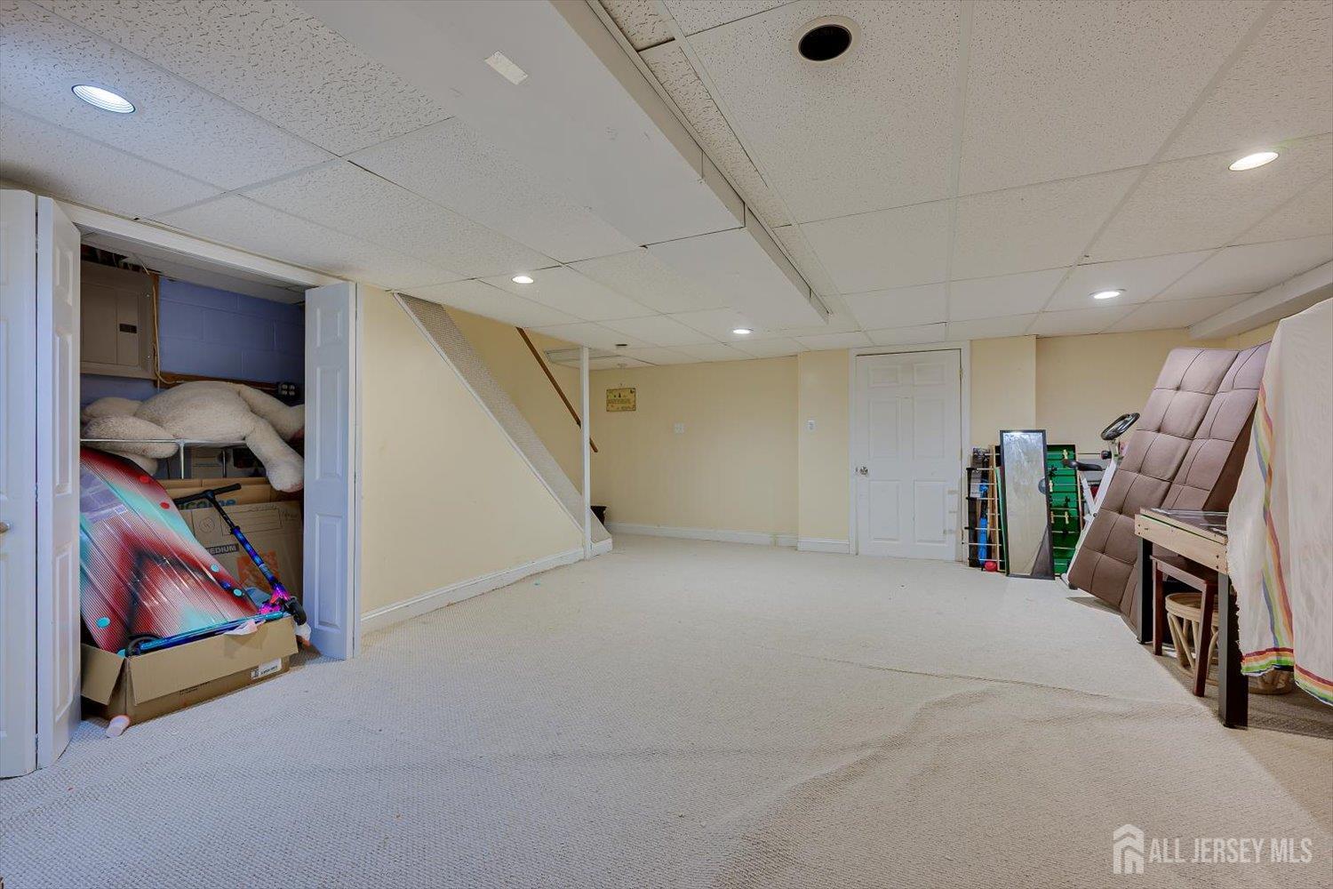 1704 Deerfield Drive, Edison, NJ, 08820 image 32