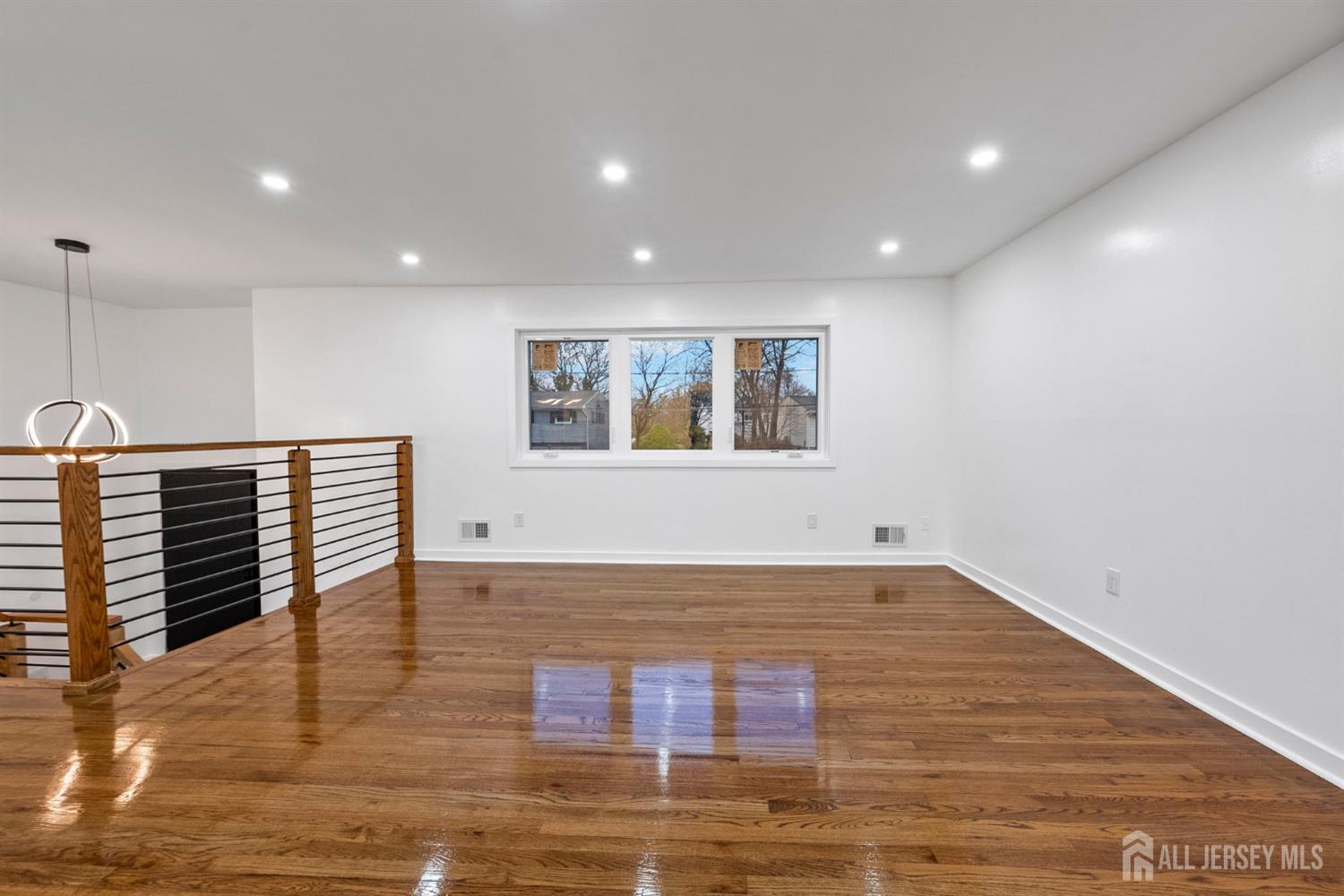 12 Barker Road Image 4