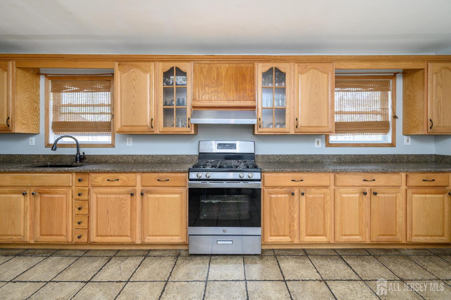 160 Carteret Avenue, Carteret, NJ, 07008 image 15