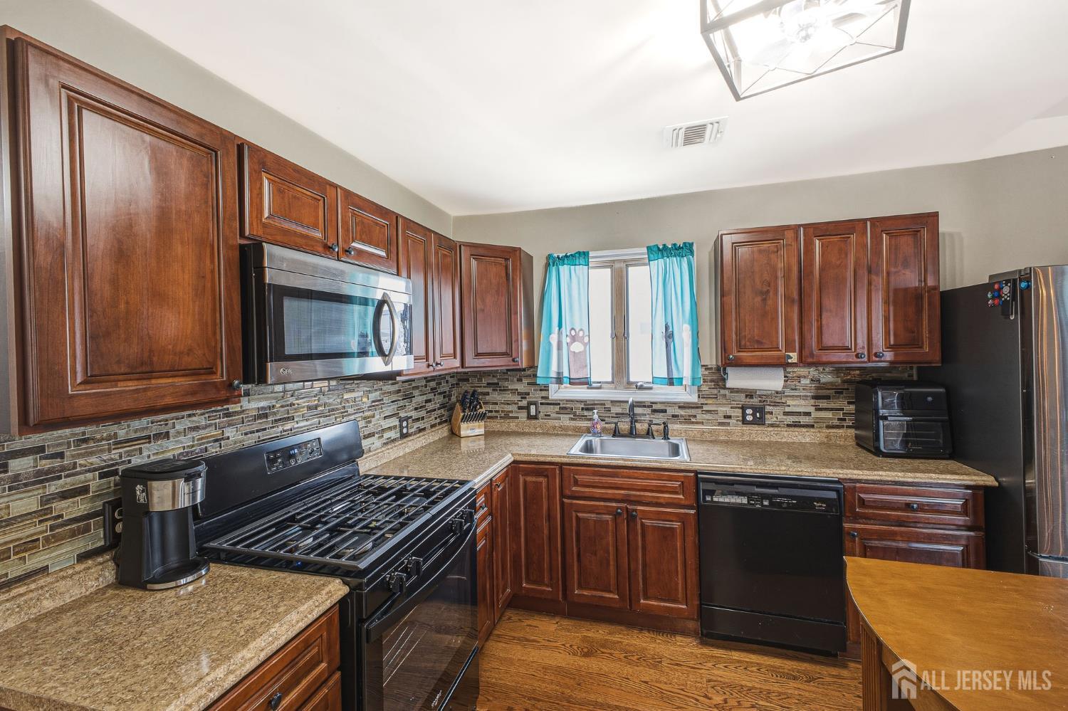 911 Harris Avenue, Union Beach, NJ, 07735 image 6