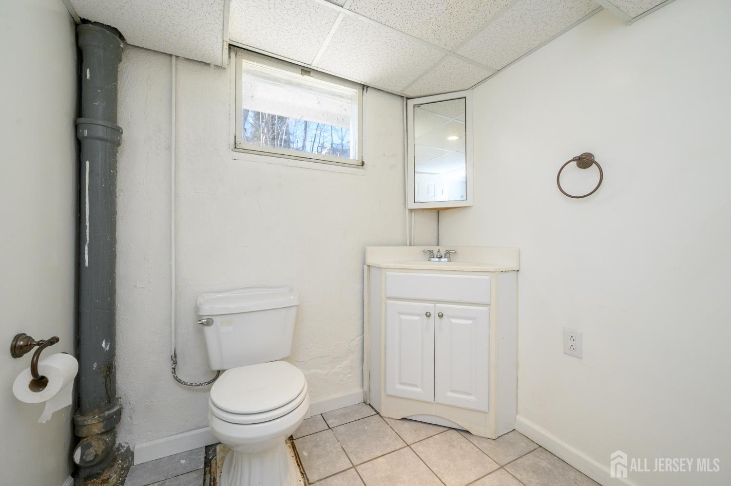 31 W Grochowiak Street, South River, NJ, 08882 image 24