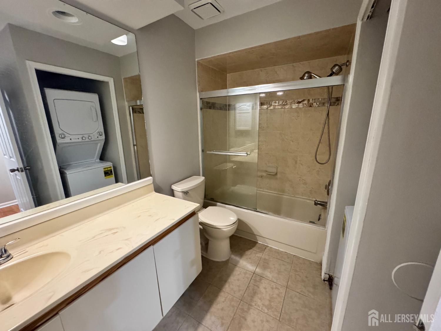 208 Blew Court, East Brunswick, NJ, 08816 image 25