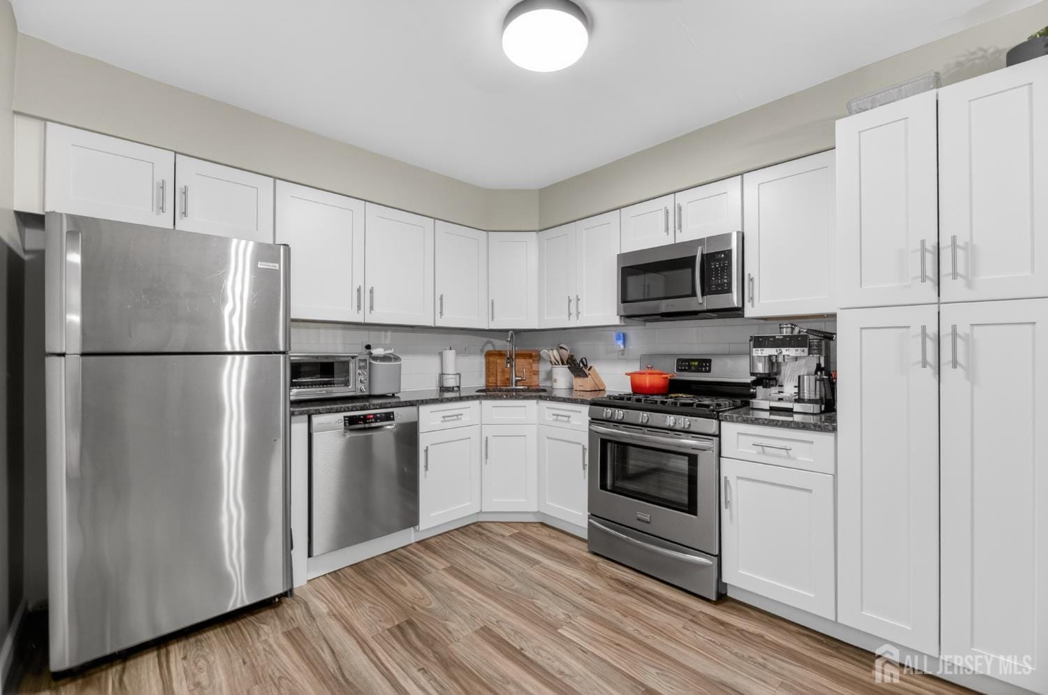 51 Lantern Lane Image 3