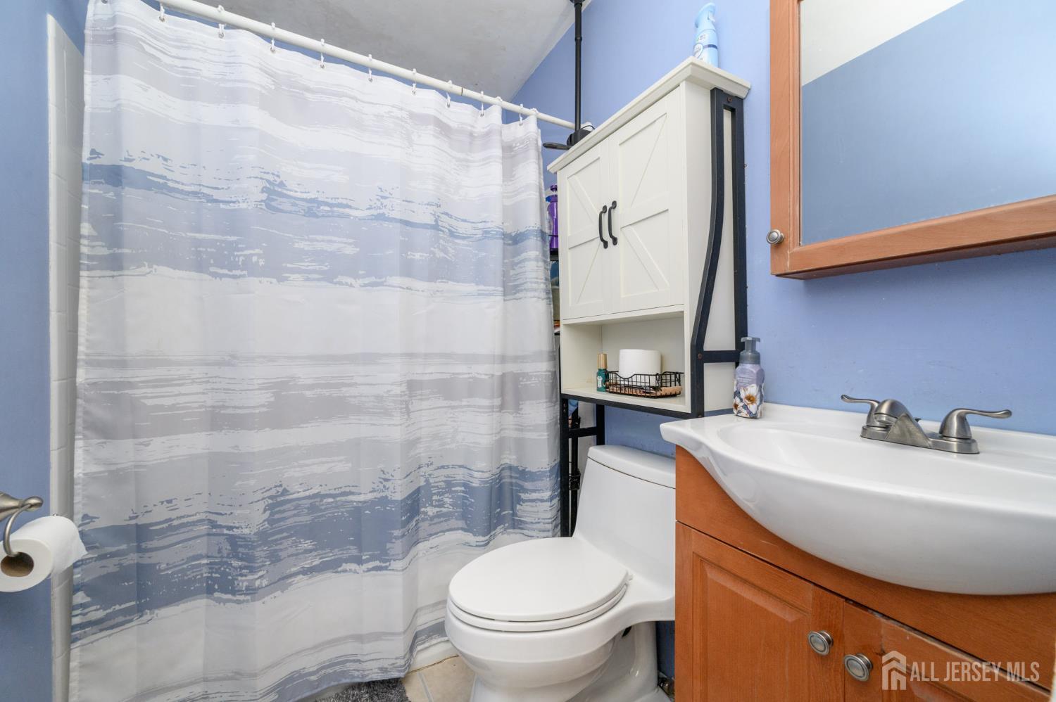 377 Avenel Street, Avenel, NJ, 07001 image 32