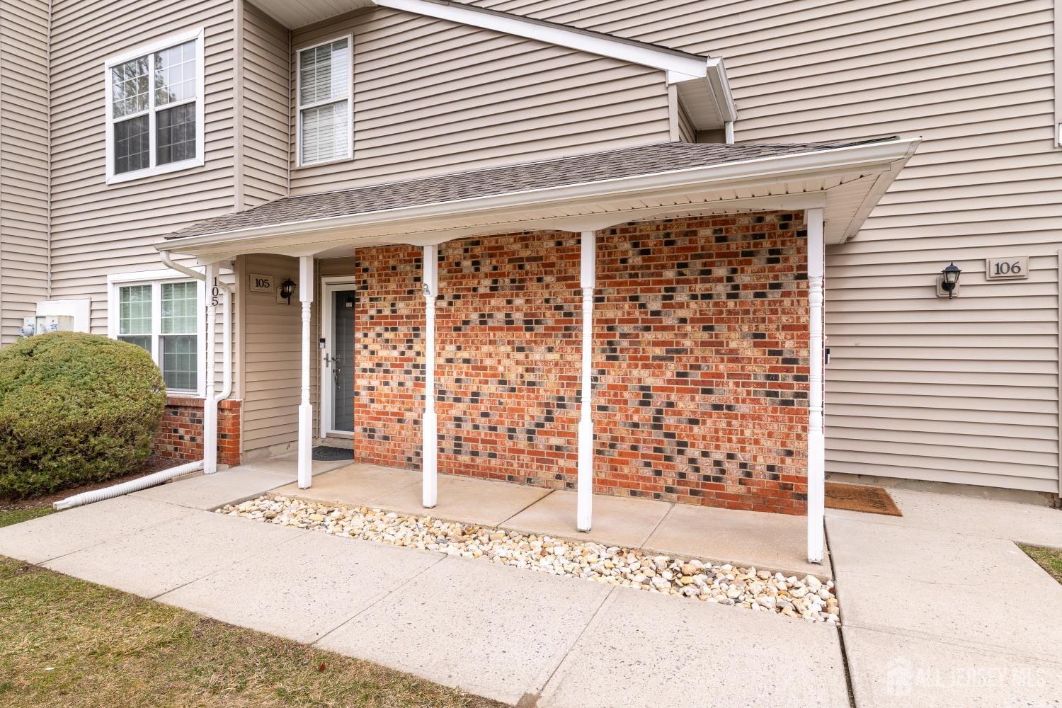 105 Neilly Court Image 2