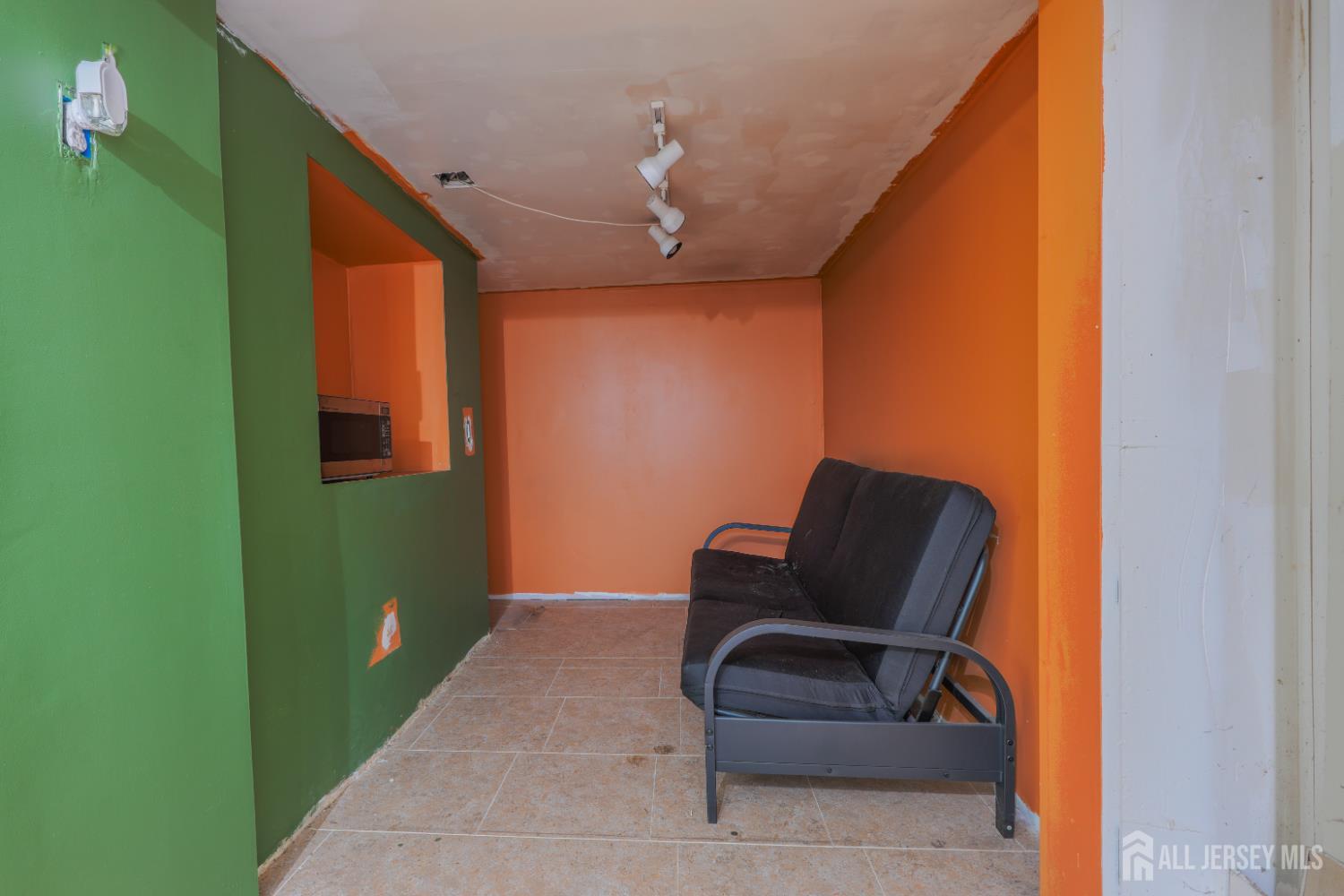 25 Ovington Avenue, Edison, NJ, 08817 image 17