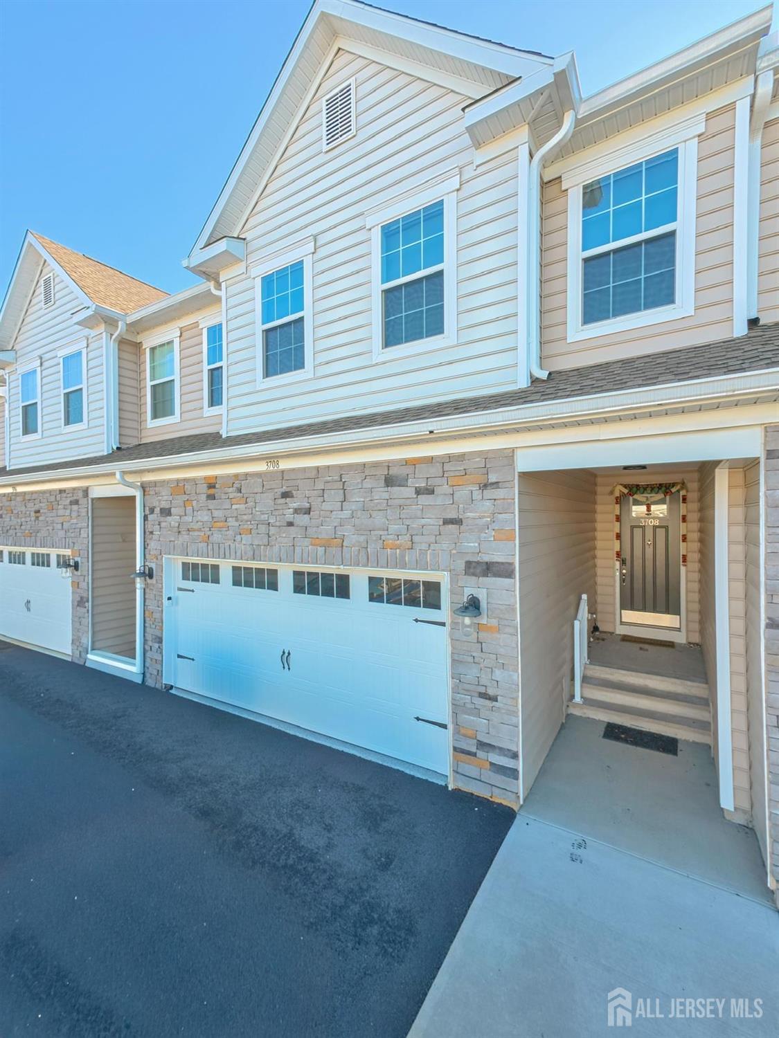 3708 Charleston Drive 3708 Image 2