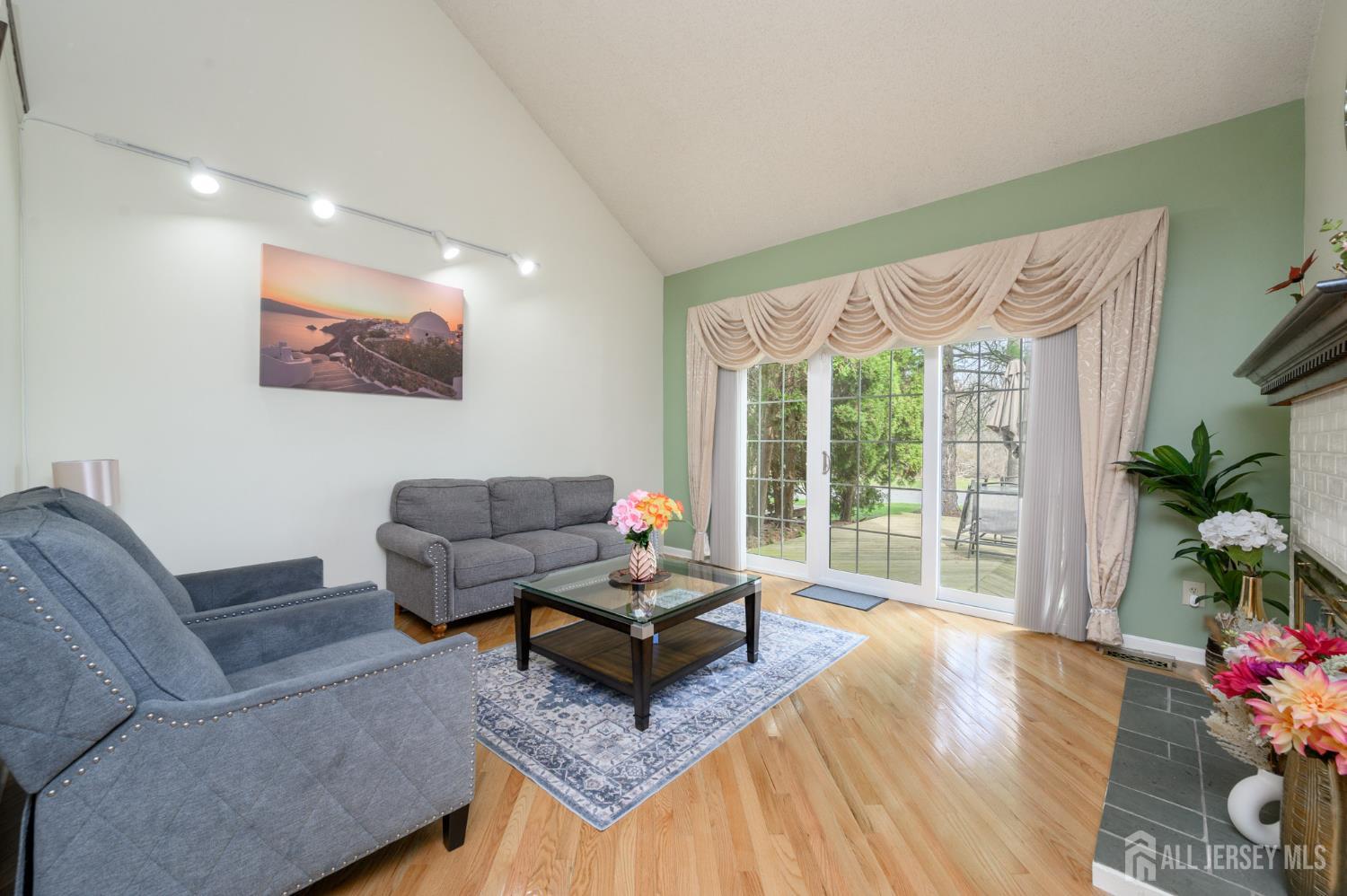 108 Eastwick Court Image 3