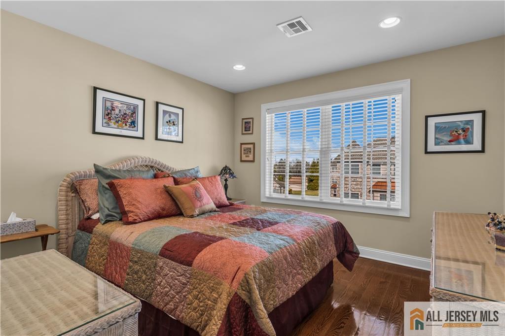 12 White Oak Lane, Aberdeen, NJ, 07747 image 20