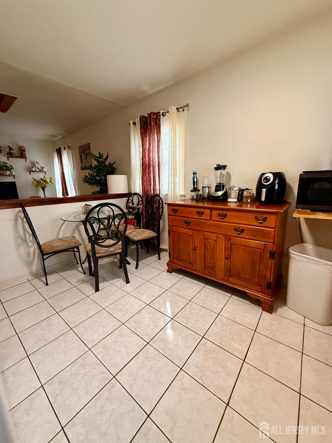 6 S 9th Avenue, Highland Park, NJ, 08904 image 28