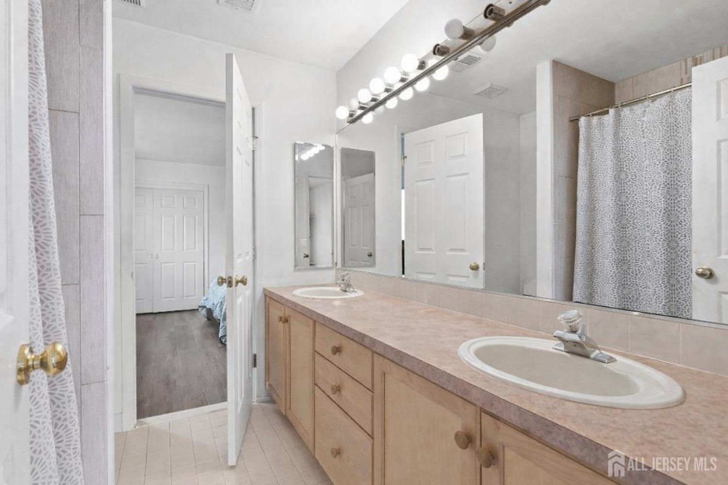 310 Sayre Drive, Plainsboro, NJ, 08540 image 14