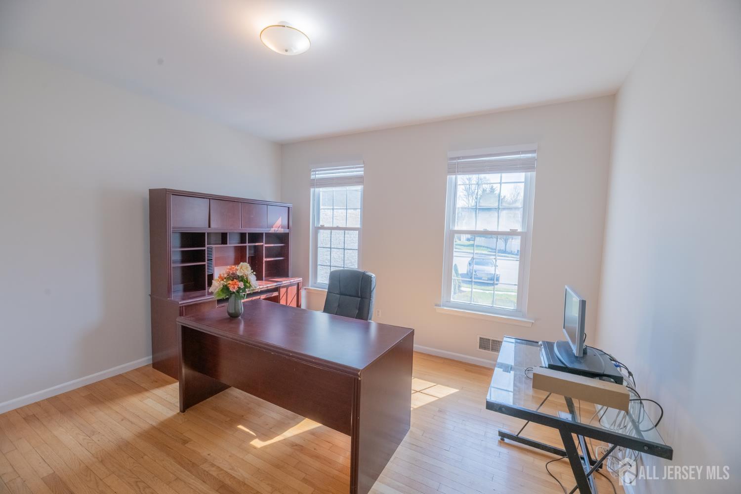 6 Banyan Court Image 4