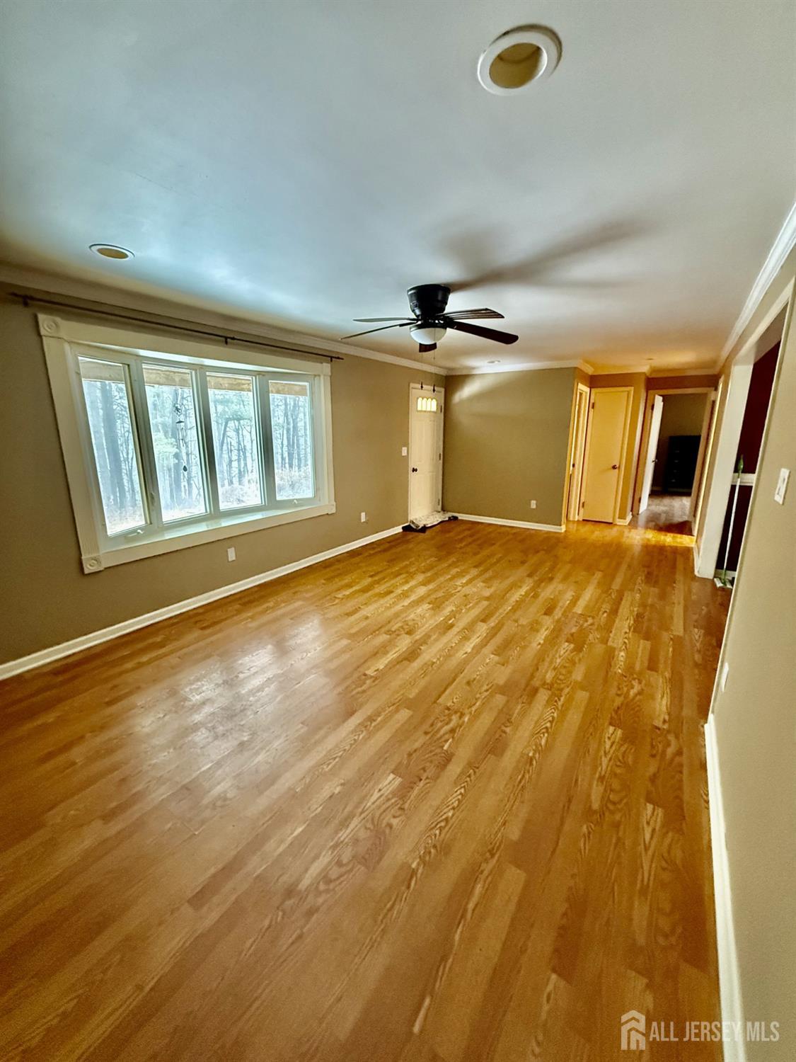 150 Karrville Road Image 5