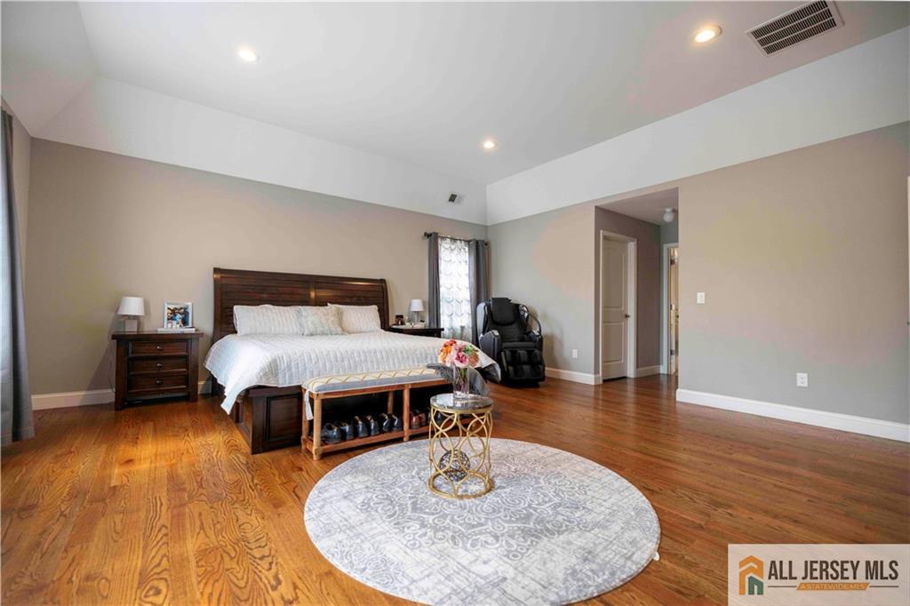 628 New Dover Road, Colonia, NJ, 07067 image 19