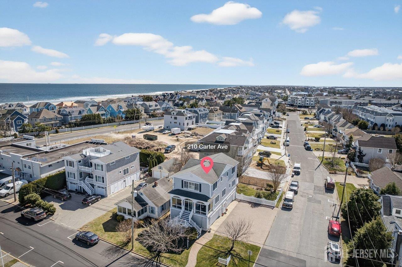 210 CARTER Avenue Image 4