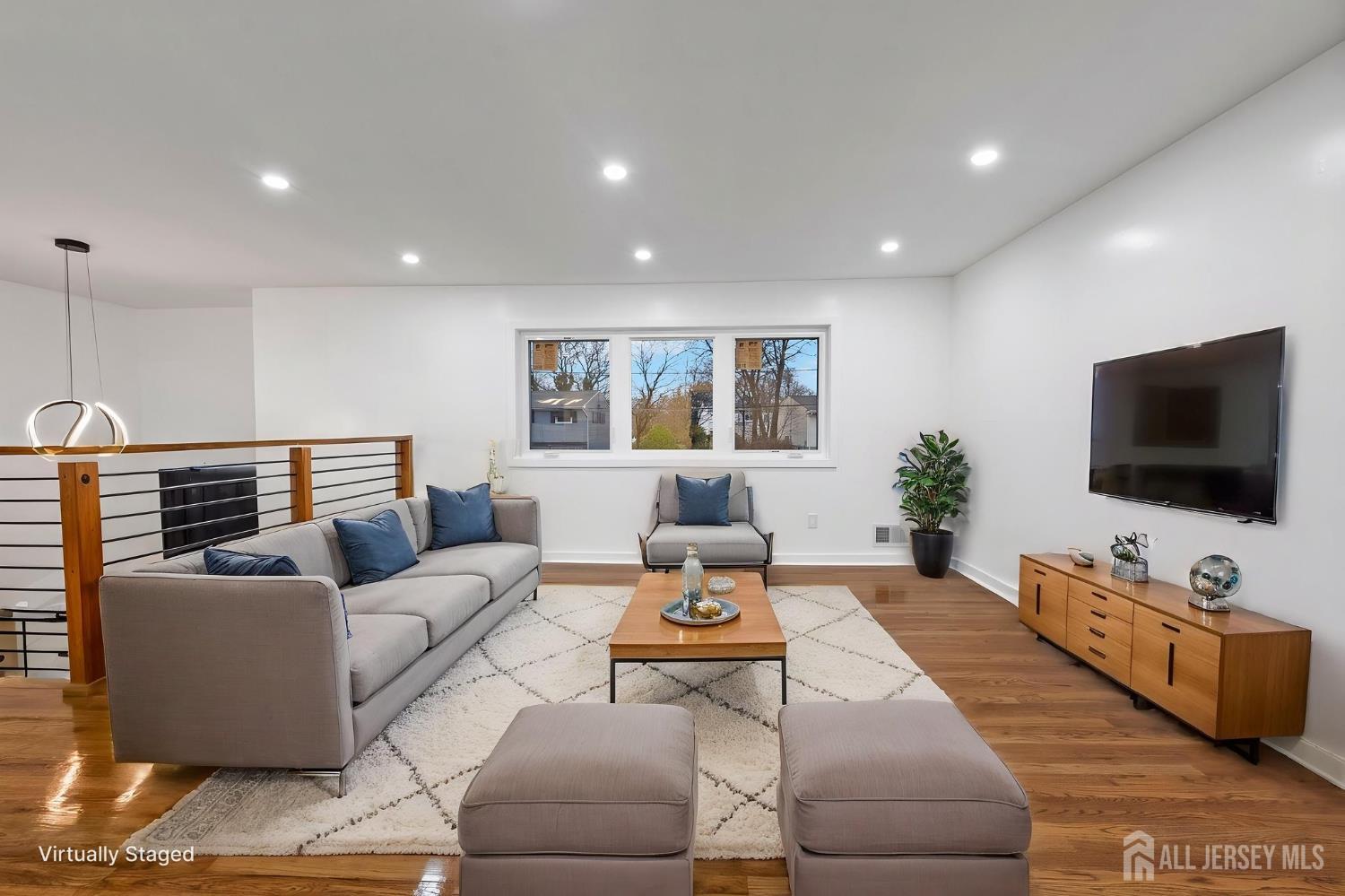 12 Barker Road Image 3