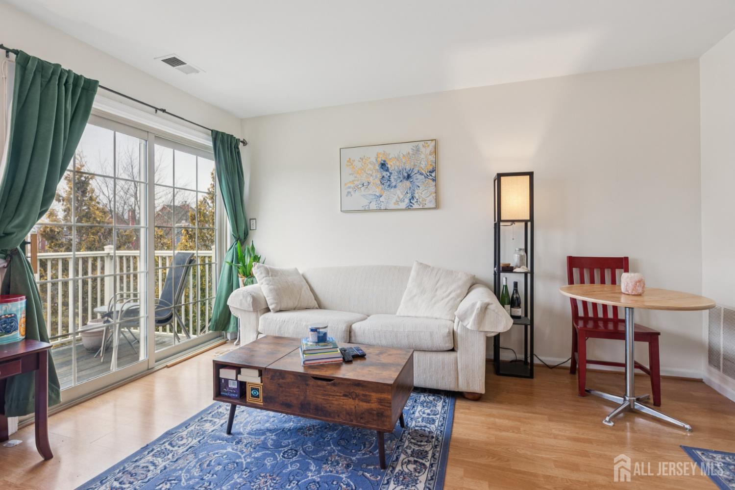 130 Longfield Court Image 3