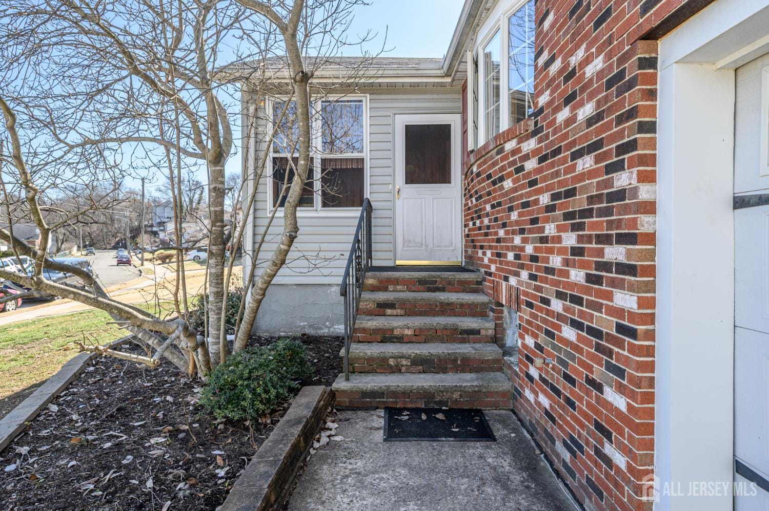 31 W Grochowiak Street Image 2