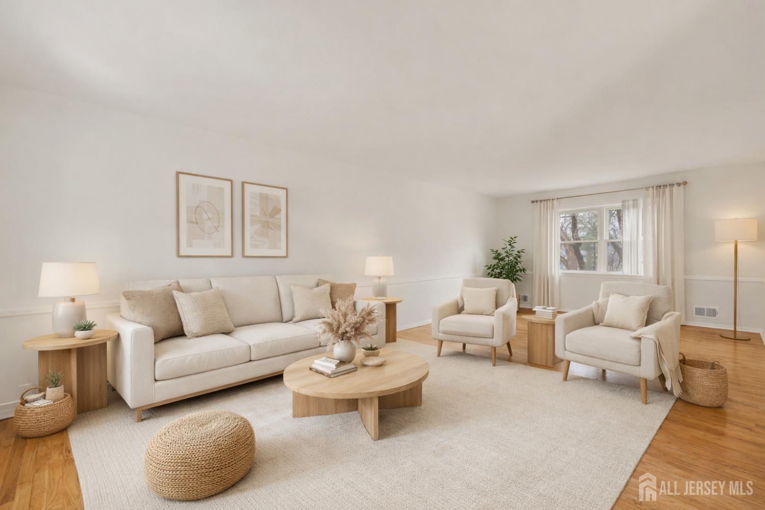 1040 Hillside Drive Image 4