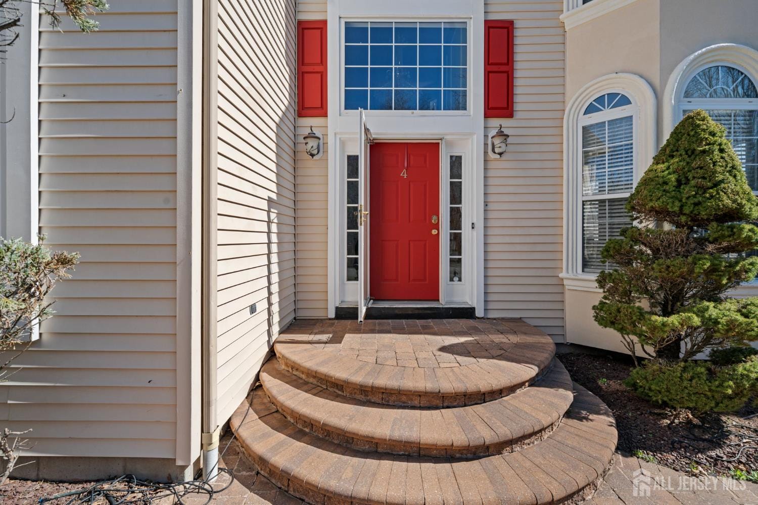 4 Bernadette Circle Image 2