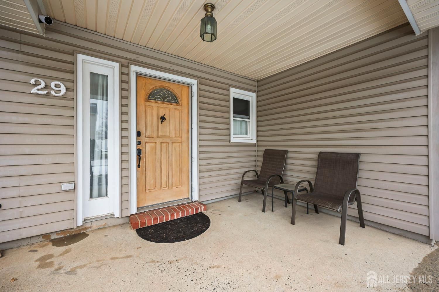 29 Hollywood Drive Image 3