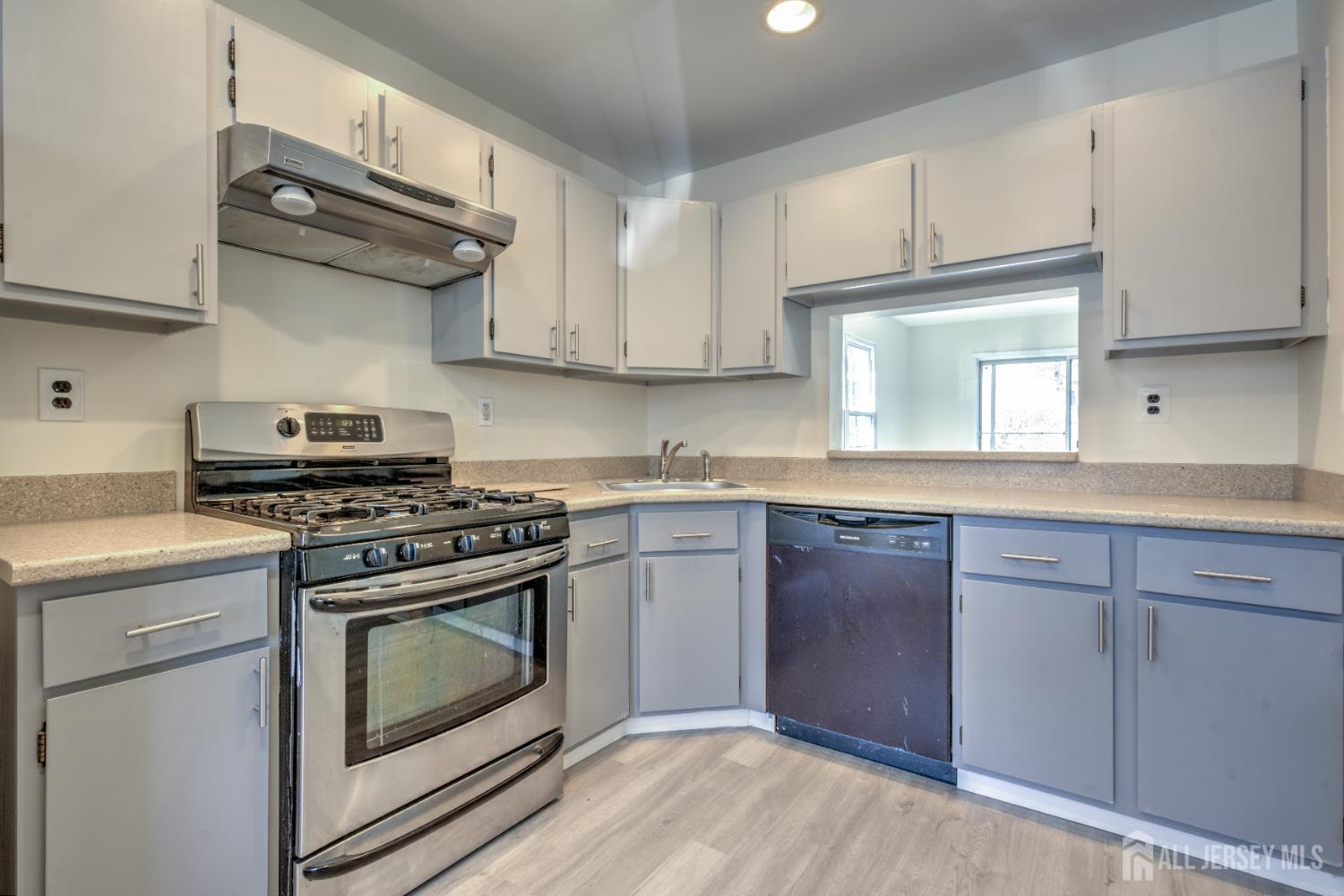 302 Palombi Court Image 4