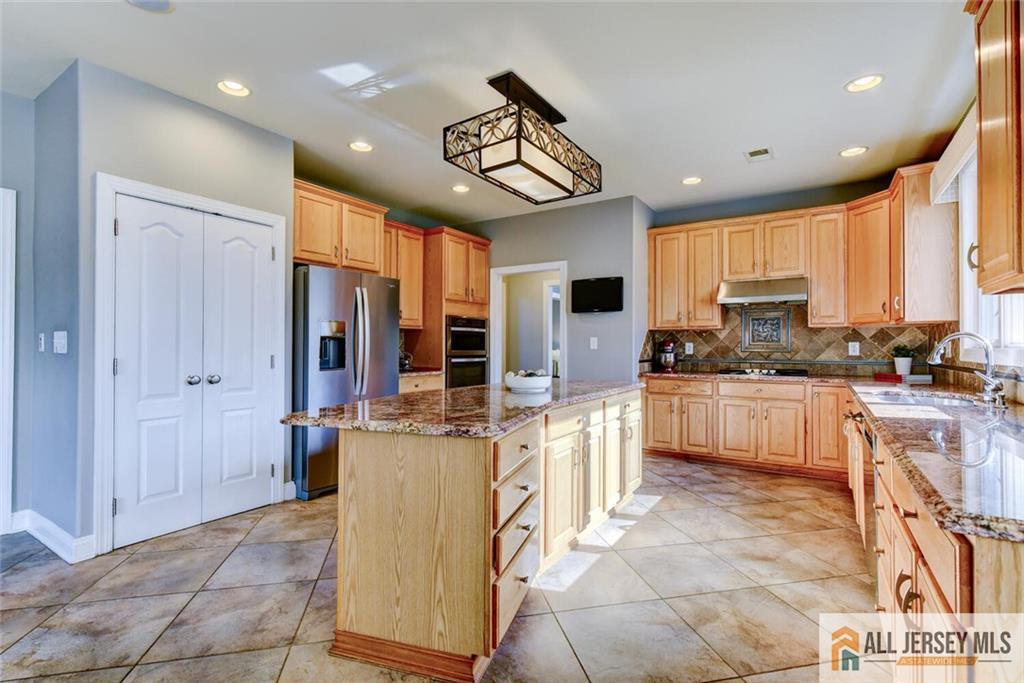4 Stone Meadow Court, Plainsboro, NJ, 08536 image 27