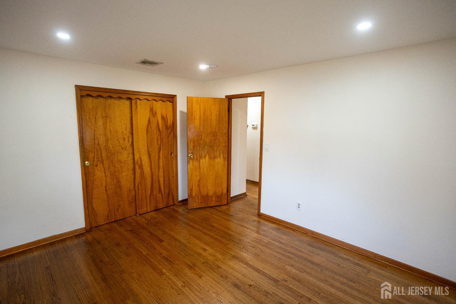 34 Douglas Street Image 5