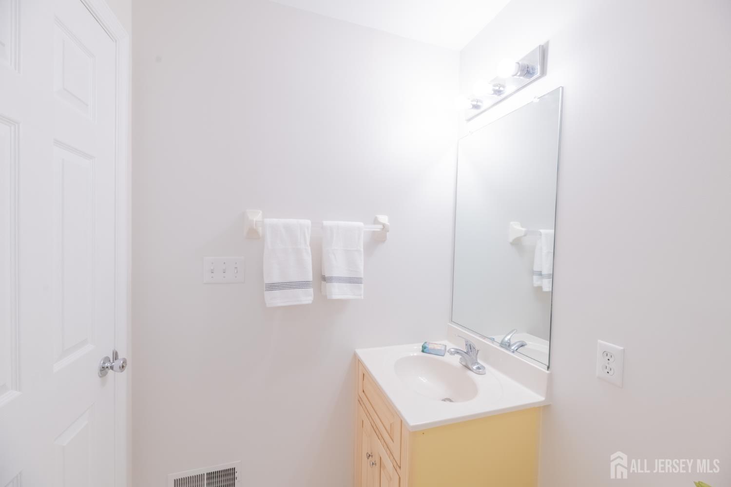 6 Banyan Court, Edison, NJ, 08820 image 36